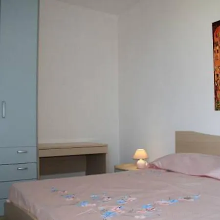 Casa Vacanze Sofia 2 דירה *